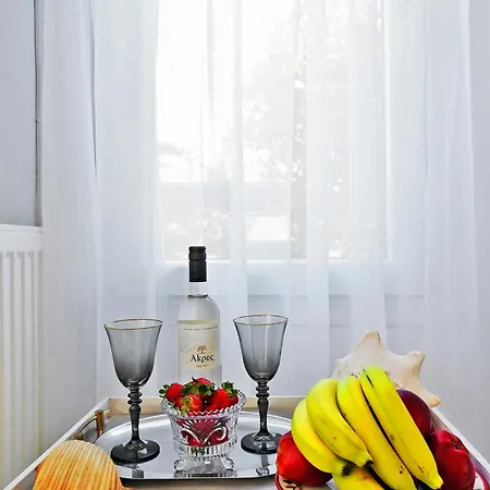 Aeolos Stone House *