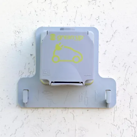 Aeolos Stone House *