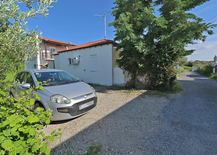 Semesterbostad Aeolos Stone House Nea Poteidaia