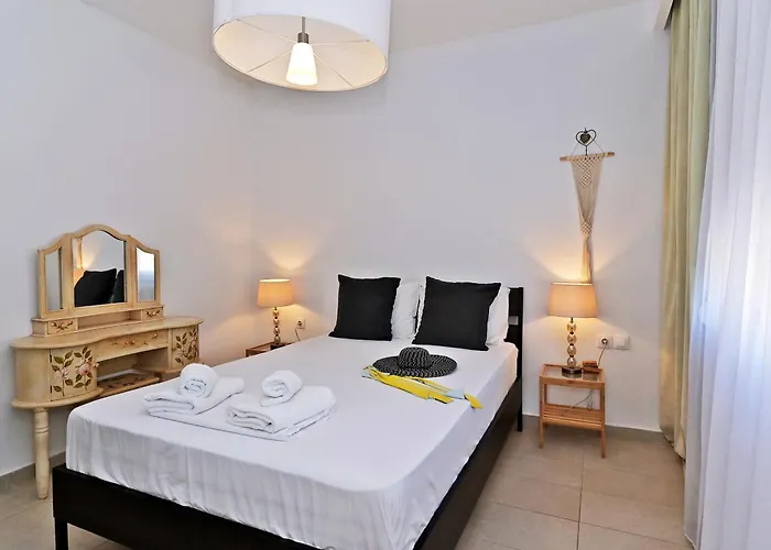 Aeolos Stone House * Nea Poteidaia