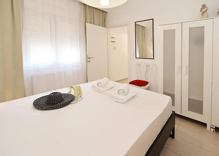 Aeolos Stone House Semesterbostad