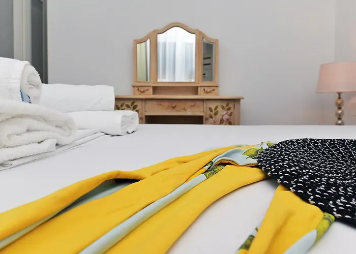 Aeolos Stone House Semesterbostad Nea Poteidaia