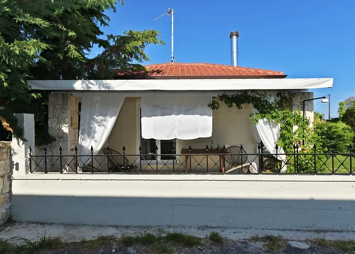 Aeolos Stone House * Nea Poteidaia