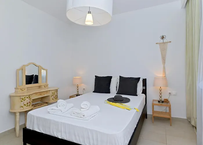 Semesterbostad Aeolos Stone House