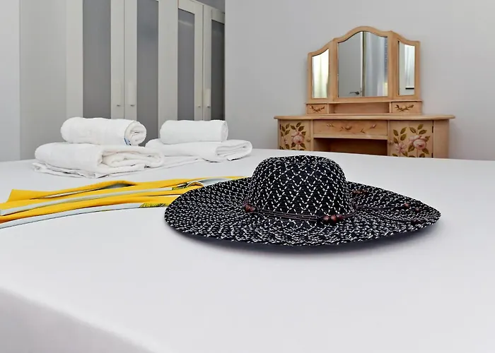 Aeolos Stone House Semesterbostad Nea Poteidaia