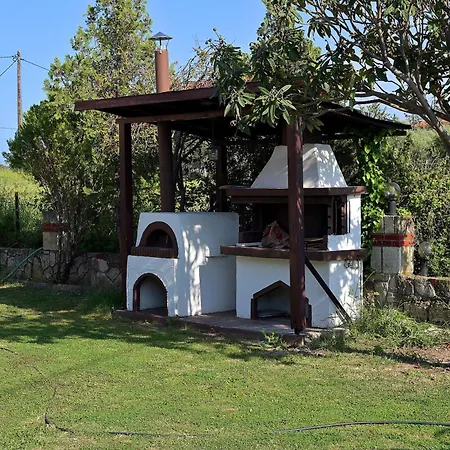 Aeolos Stone House Feriehus *
